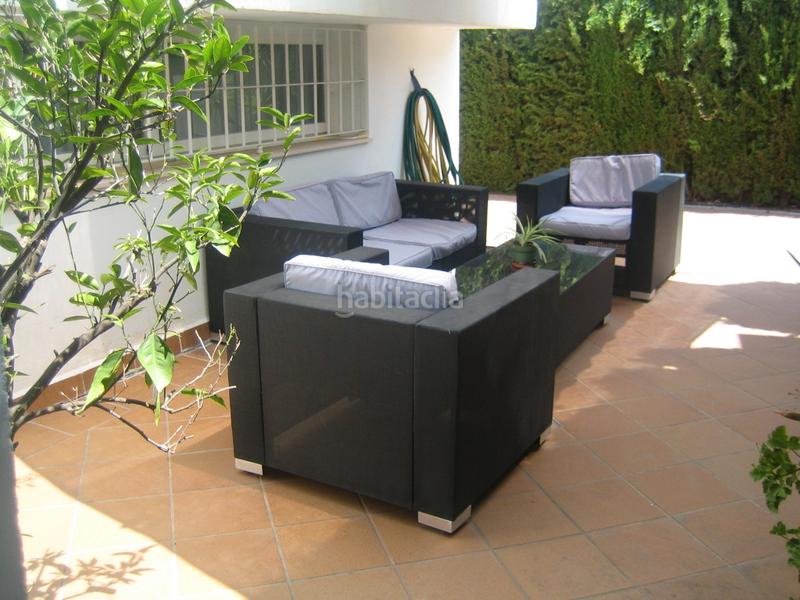 Foto 929e2bf2-758a-44c8-80c3-4e86f8bf1697. Chalet en avenida madrid 1a chalet en venta la zubia - el señorío (altos de la zubia) en Zubia (La)