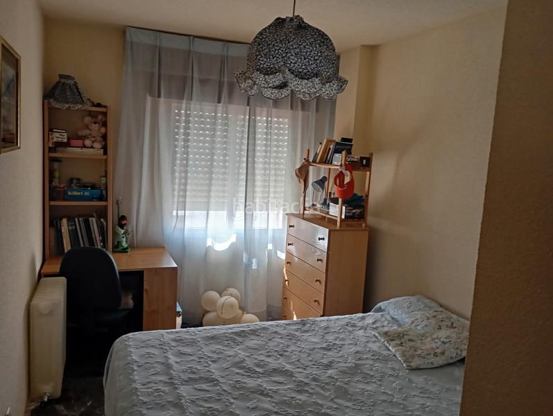 Foto ffede364-cdea-4c98-ac7a-d6c5025e6771. Chalet en avenida madrid 1a chalet en venta la zubia - el señorío (altos de la zubia) en Zubia (La)