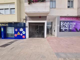 Aparcament cotxe  Calle juan p arriete. Venta de plaza de aparcamiento y trastero en zona corte ingles!!
