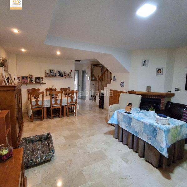 Foto aa864606-4fbf-4e80-82f4-b3bd7bcf0c65. Reihenhaus in calle lobilla la 147 in sierra de Estepona - avda. de andalucía Estepona