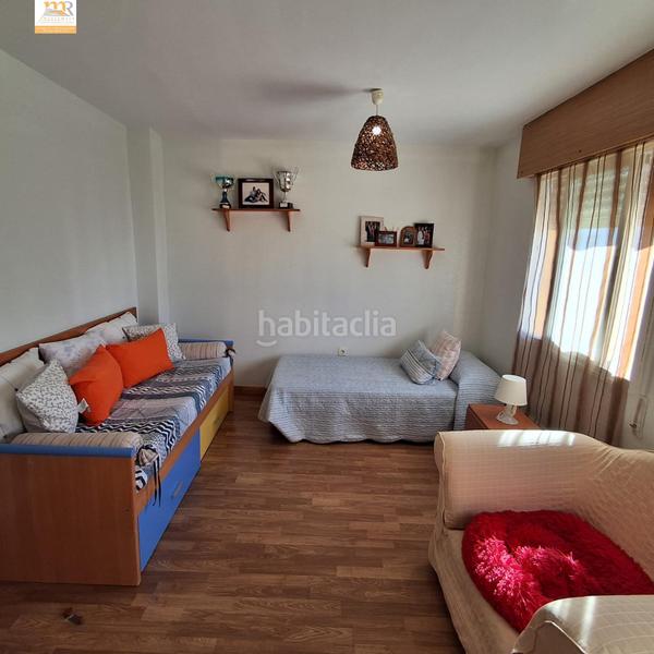 Foto d139079a-2072-419c-ab89-4ede6a1e3c26. Reihenhaus in calle lobilla la 147 in sierra de Estepona - avda. de andalucía Estepona