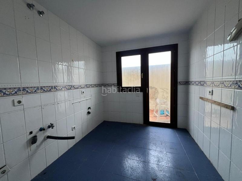 Foto 6a5bcb45-b02a-48d0-b670-bf4b54dda606. Casa adossada amb aparcament piscina a Alcorrín Manilva