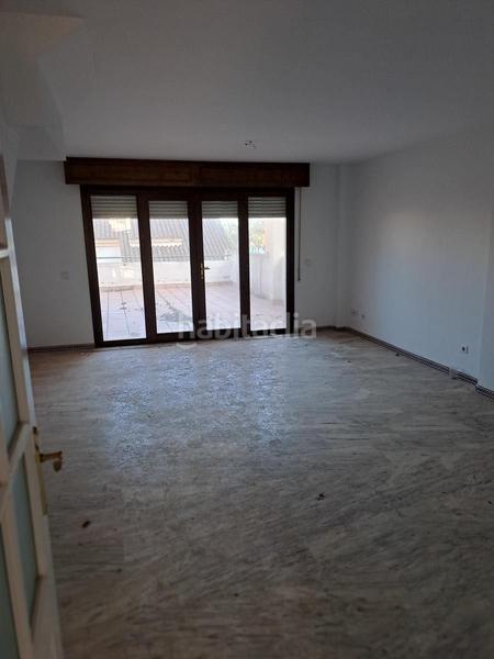 Foto bb33500f-306c-4cb0-98b7-423f71edfd58. Casa adossada amb aparcament piscina a Alcorrín Manilva