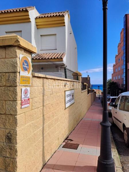 Foto d2db9bc4-c9f0-43a5-913a-8ed6511664c0. Casa adossada amb aparcament piscina a Alcorrín Manilva