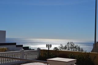 Xalet a La Capellanía - El Higuerón. Impresionante villa con vistas directas al mar