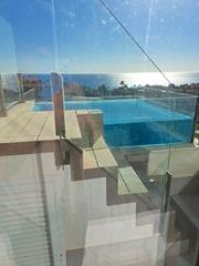 Apartament a Mijas pueblo. Precioso piso con piscina privada y vista al mar.