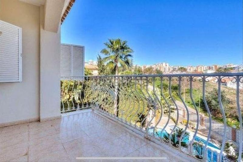 Foto 0009cd64-5118-4e70-b647-471e189e71e4. Chalet espectacular villa a un paso del mar!! en Arroyo de la Miel Benalmádena