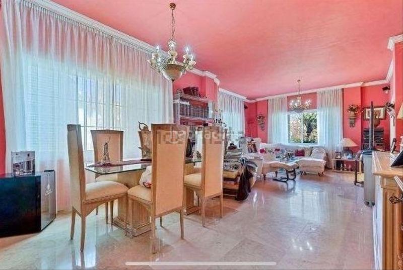 Foto 8cfdaca1-f2df-4187-864f-b4bfa1bd5f0d. Chalet espectacular villa a un paso del mar!! en Arroyo de la Miel Benalmádena