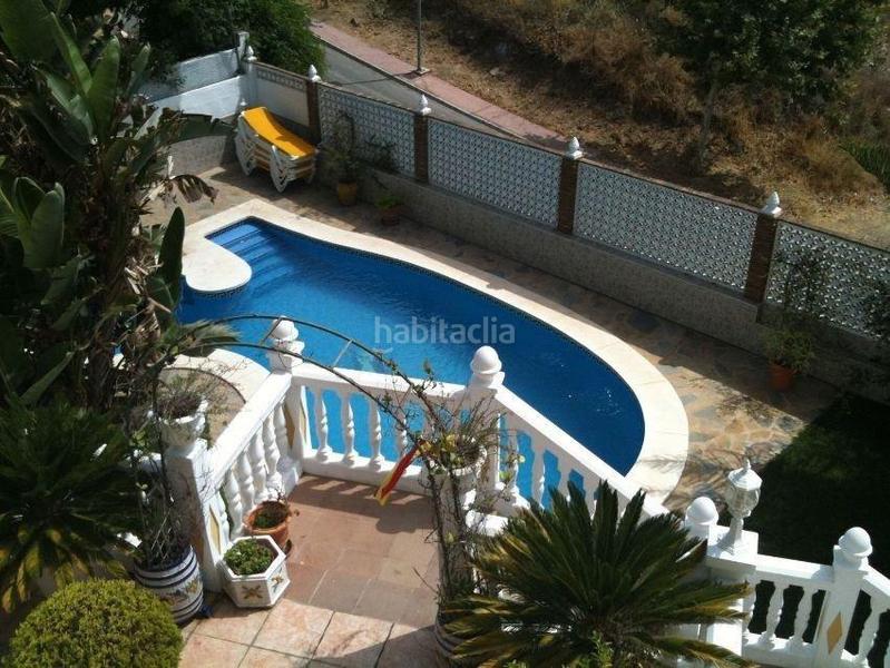 Foto b0584ef6-98da-4ab4-b38a-50acda3705f6. Chalet espectacular villa a un paso del mar!! en Arroyo de la Miel Benalmádena