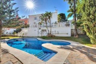 Chalet à Arroyo de la Miel. Espectacular villa a un paso del mar!!