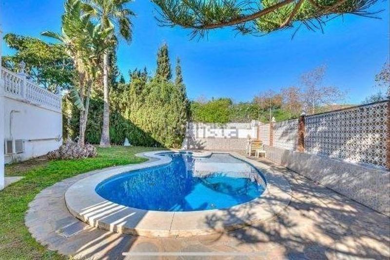 Foto e5d87b2c-aa5a-43c8-9e3d-2c06c30e3cae. Chalet espectacular villa a un paso del mar!! en Arroyo de la Miel Benalmádena