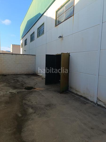 Foto 11a2766b-134e-4b9c-b9ab-73d88a5ab772. Bâtiment à usage industriel dans Colmenar