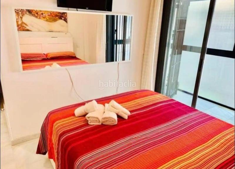 Foto 0bb958d4-dd1f-4732-90e6-02a07d82776d. Apartamento  en segunda línea de playa de carvajal en Fuengirola