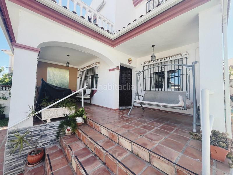 Foto 8f390e1d-cb03-4d0e-ac83-9b68cdee9fa9. Casa amb aparcament piscina a El Pinillo Torremolinos