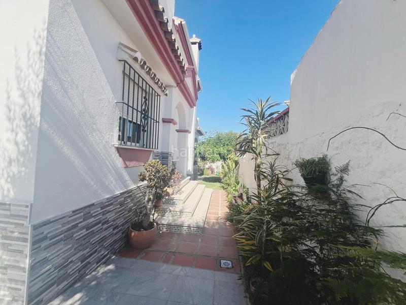 Foto 92aedb94-7433-4c48-ac6f-6fa06ad24f8b. Casa amb aparcament piscina a El Pinillo Torremolinos