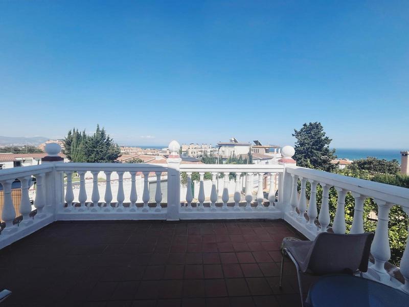 Foto c96e4eec-2634-4bf0-83e9-0981005e36a7. Casa amb aparcament piscina a El Pinillo Torremolinos