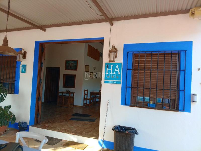 Foto b9330973-a0a3-40b7-b203-052832d40f2f. Edifici a Guaro