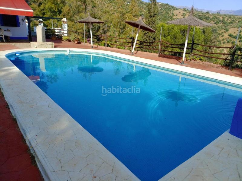 Foto feed6db3-015c-48f3-ad93-3422c6009754. Edifici a Guaro