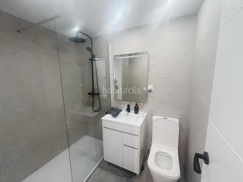 Foto 2c52aea0-985f-4843-9958-6657ceaf9932. Apartamento venta benalmadena costa puerto marina en Benalmádena