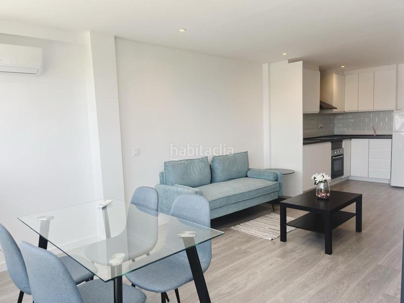 Foto 9b33605a-165d-4ec6-a0a7-7f9f89c015a7. Apartamento venta benalmadena costa puerto marina en Benalmádena