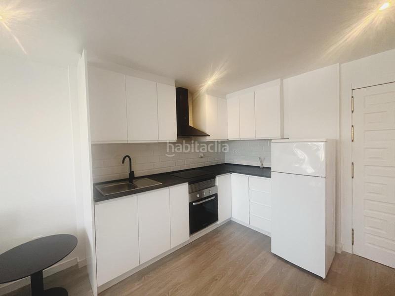 Foto 9f25f90d-d2b7-4339-9063-95a5a52f1106. Apartamento venta benalmadena costa puerto marina en Benalmádena