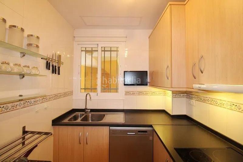 Foto acd395d8-931b-46c9-953e-94582dfc0537. Pis amb aparcament piscina a Las Gaviotas - Carvajal Fuengirola