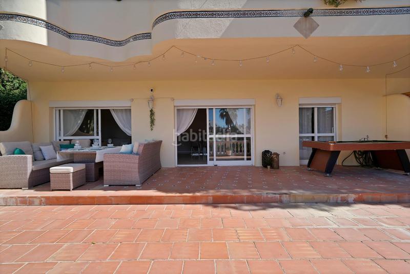 Foto b9d03ab2-2c4d-4404-8848-ad455f55cd3a. Rez-de-chaussée avec parking piscine dans Mijas golf Mijas