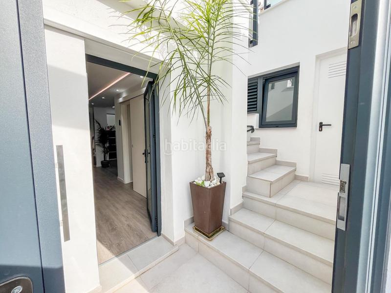 Foto 6f5dff46-f4c8-494f-b700-b3b8a1504014. Affitto casa a schiera con parcheggio piscina in Arroyo de la Miel Benalmádena