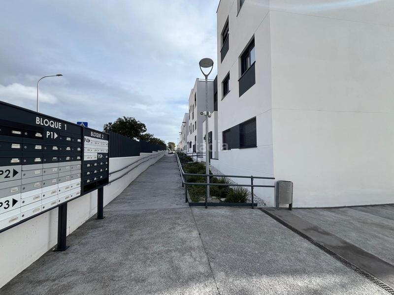 Foto a893321f-889a-4132-bda3-76e400606570. Location appartement avec chauffage parking piscine dans Benalmádena