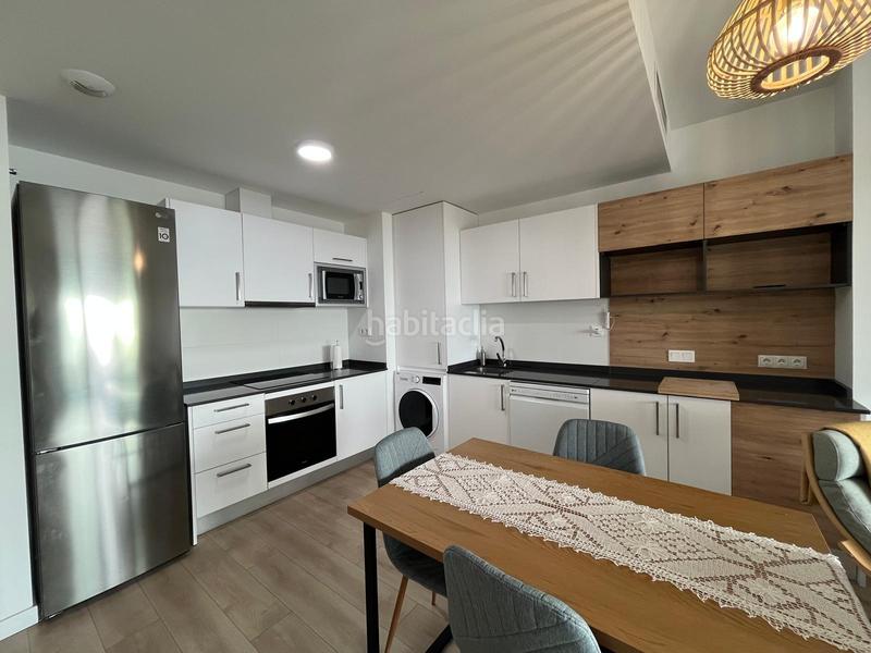 Foto 35b7c360-efcf-40aa-8588-3ec7832bb414. Rent flat with heating parking pool in Santangelo Benalmádena