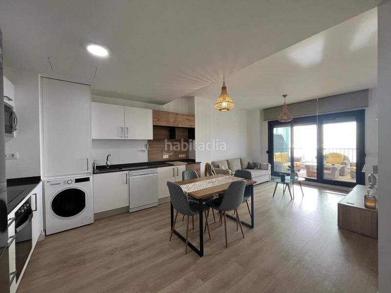 Foto 82a003cf-719f-4024-a644-fc132310cbf1. Rent flat with heating parking pool in Santangelo Benalmádena