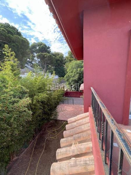 Foto 0cedc3a1-85aa-4875-987e-ae106bf01952. Chalet mit parking pool in Torremuelle Benalmádena