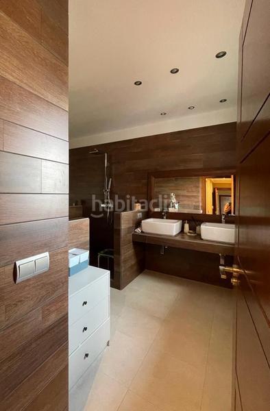 Foto 196893e0-b023-419b-bae2-c338ffb76de2. Chalet mit parking pool in Torremuelle Benalmádena