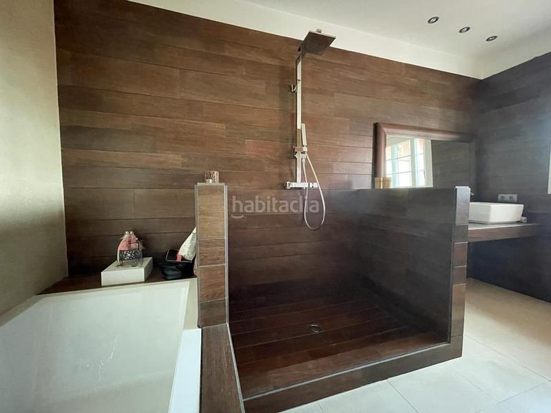 Foto 2f166ec1-a944-403c-966c-755354c293e9. Chalet mit parking pool in Torremuelle Benalmádena