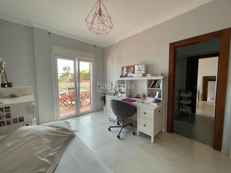 Foto 8b145ab1-b47f-4e69-b235-ae77663abc97. Chalet mit parking pool in Torremuelle Benalmádena