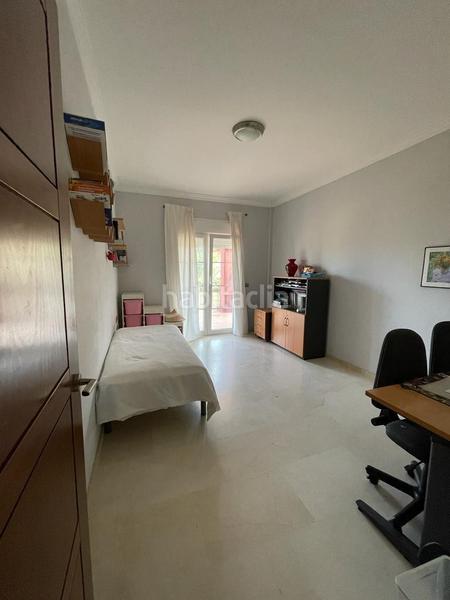 Foto cc8b129e-b85e-4a51-a386-104c17ae5c0d. Chalet mit parking pool in Torremuelle Benalmádena