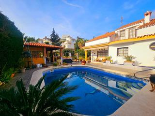 Xalet a Yedra de la. Chalet independiente a la venta en montealto  benalmádena