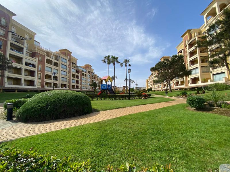 Foto 97aa644c-ba51-4b0d-9546-69664d0382f5. Apartament a avenida las codornices 1e a Isla Canela Ayamonte