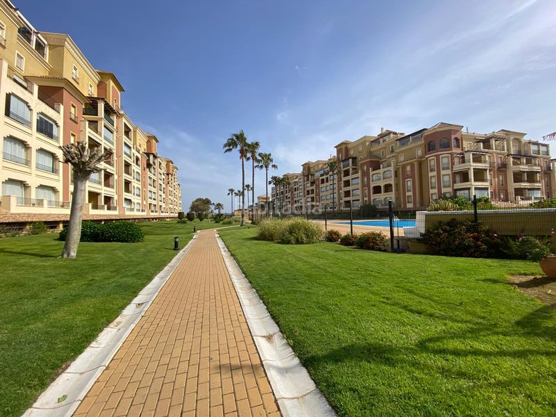 Foto a344eb84-edf8-4722-80fe-4602408a9eab. Apartament a avenida las codornices 1e a Isla Canela Ayamonte
