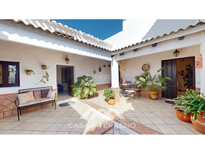 Foto 613b472f-a324-4817-a578-817b925a4476. Casa se vende fantástica finca, , andalucía en Iznájar