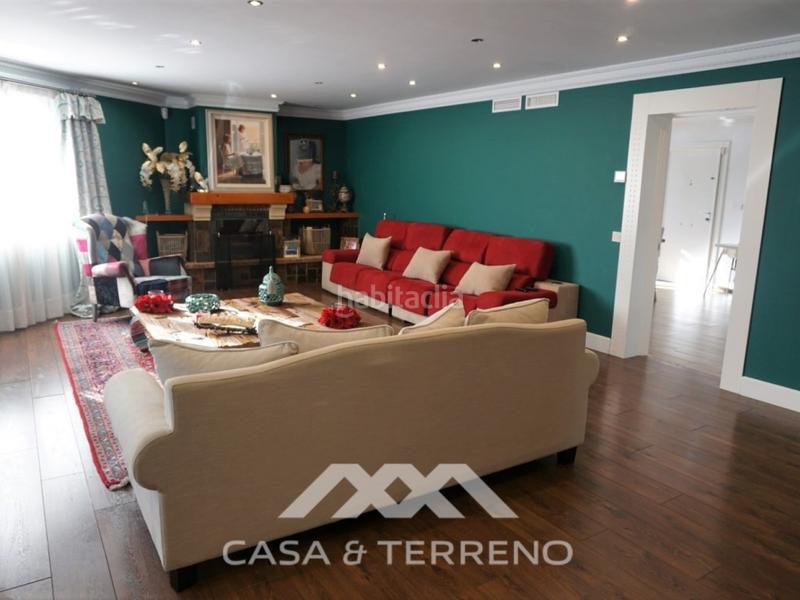 Foto 1377890f-e80b-4c72-81a3-10f5fee15dfc. Casa amb aparcament piscina a Caleta de Velez
