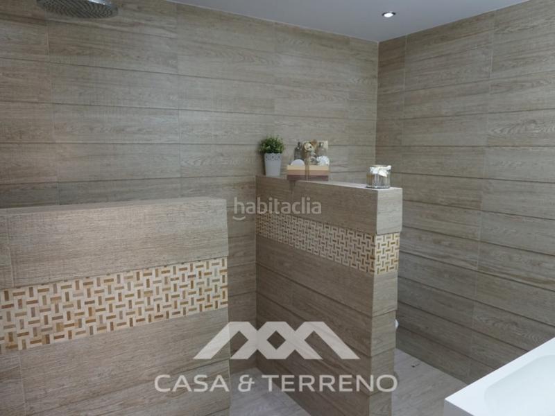 Foto 584ffe96-38e2-4261-9545-32e6c63c7243. Casa amb aparcament piscina a Caleta de Velez
