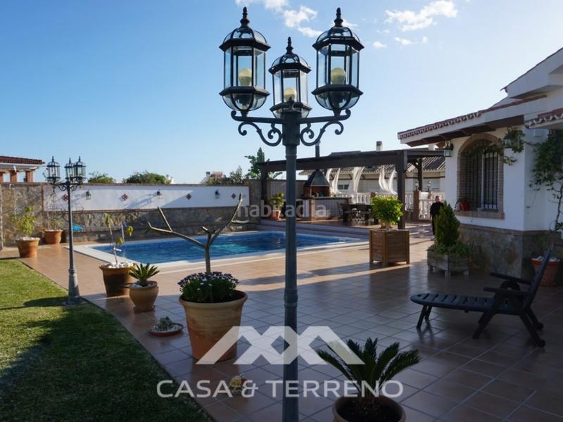 Foto a47abe77-c599-4b78-b516-b88dbd3669df. Casa amb aparcament piscina a Caleta de Velez
