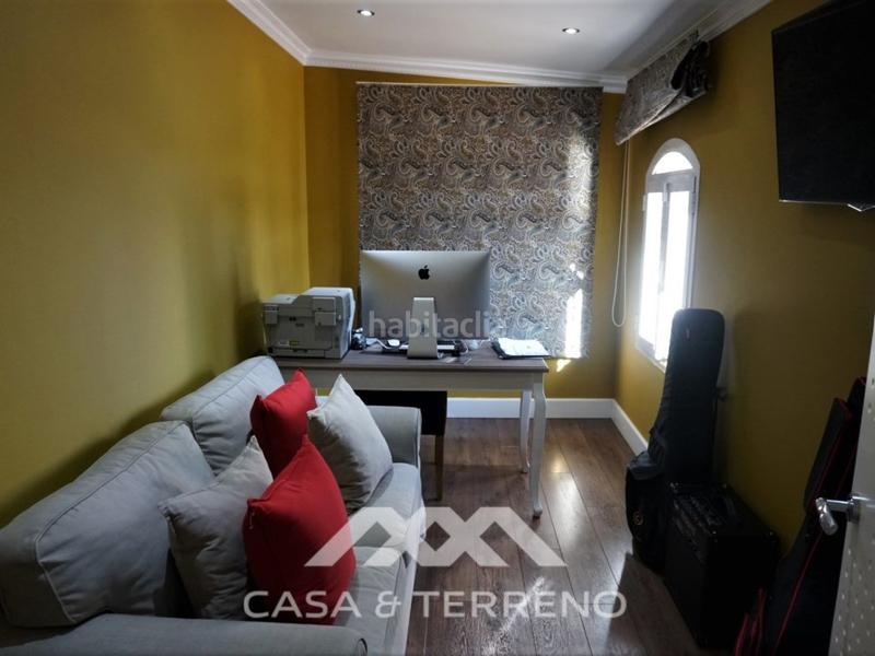 Foto d28ae284-3769-4392-b51c-8f5b762f0c99. Casa amb aparcament piscina a Caleta de Velez