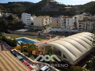 Xalet a Algarrobo Pueblo. Edificio con tres viviendas