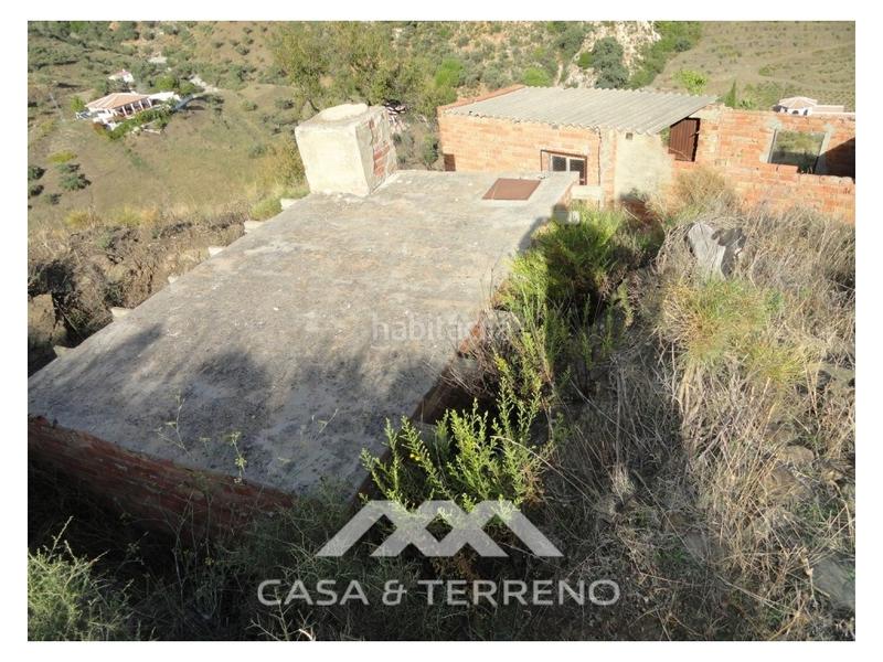 Foto 258187ff-0449-402d-864c-71c752d5aaf6. Masía una finca grande con cortijo en Cómpeta