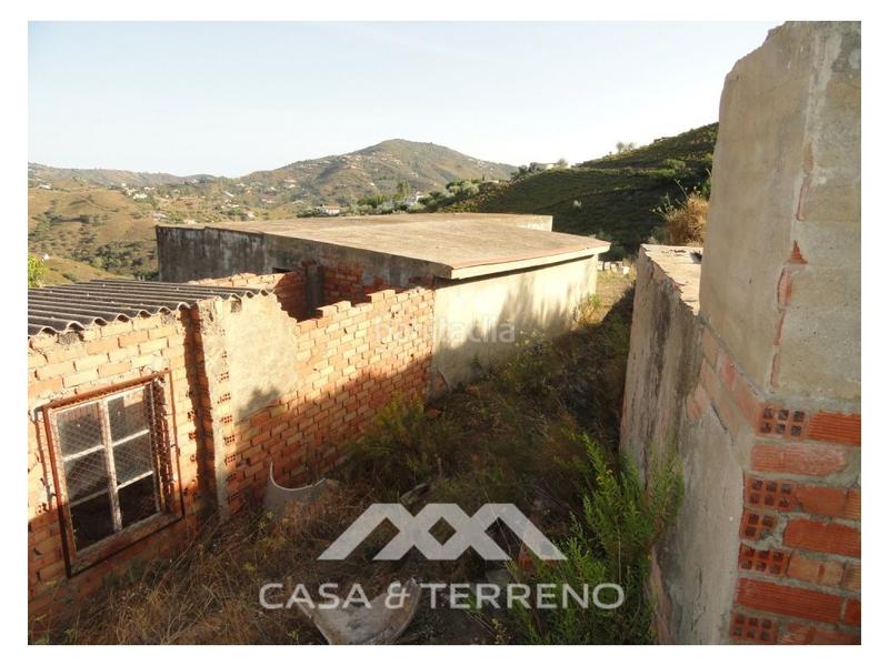 Foto 8d5f2f54-29ab-408b-9413-fde340e522cd. Masía una finca grande con cortijo en Cómpeta