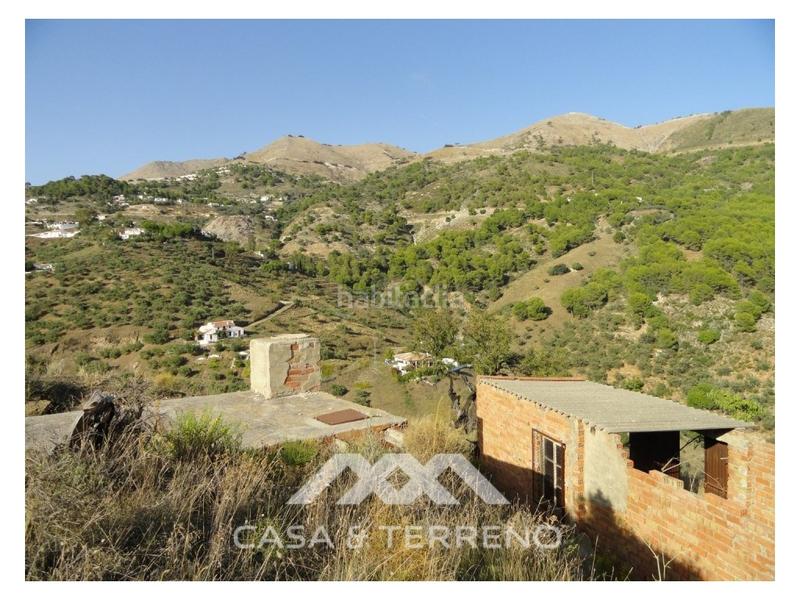 Foto ec7be741-bbbf-4fa7-bd5a-5997cc2d8fc6. Masía una finca grande con cortijo en Cómpeta