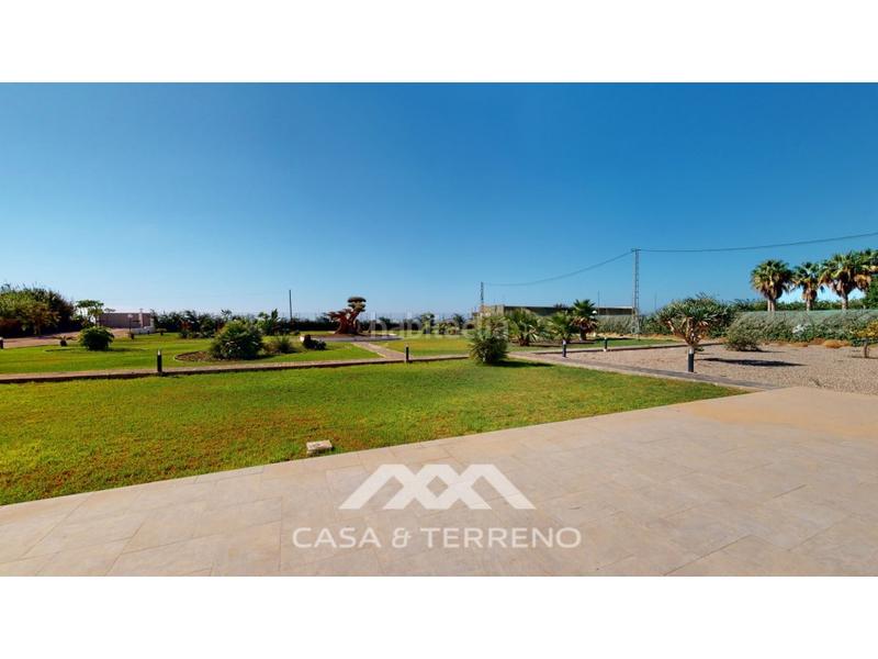Foto 684fc46d-af96-4aaa-87da-067247887a55. Casa in Almayate Bajo