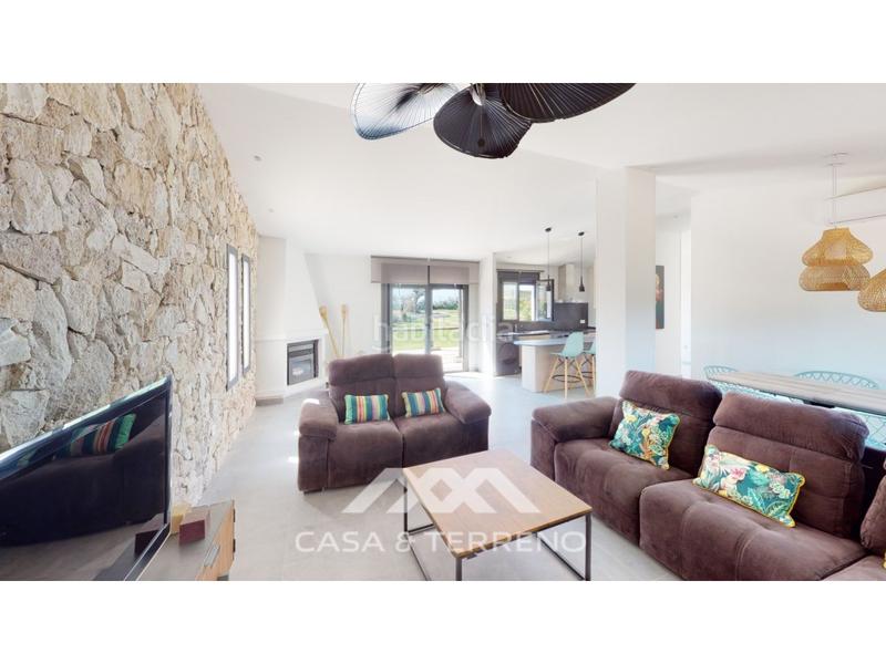Foto b127594f-cb0c-4660-9c67-4e33a50f038b. Casa in Almayate Bajo